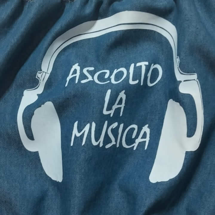 Ascolto la musica